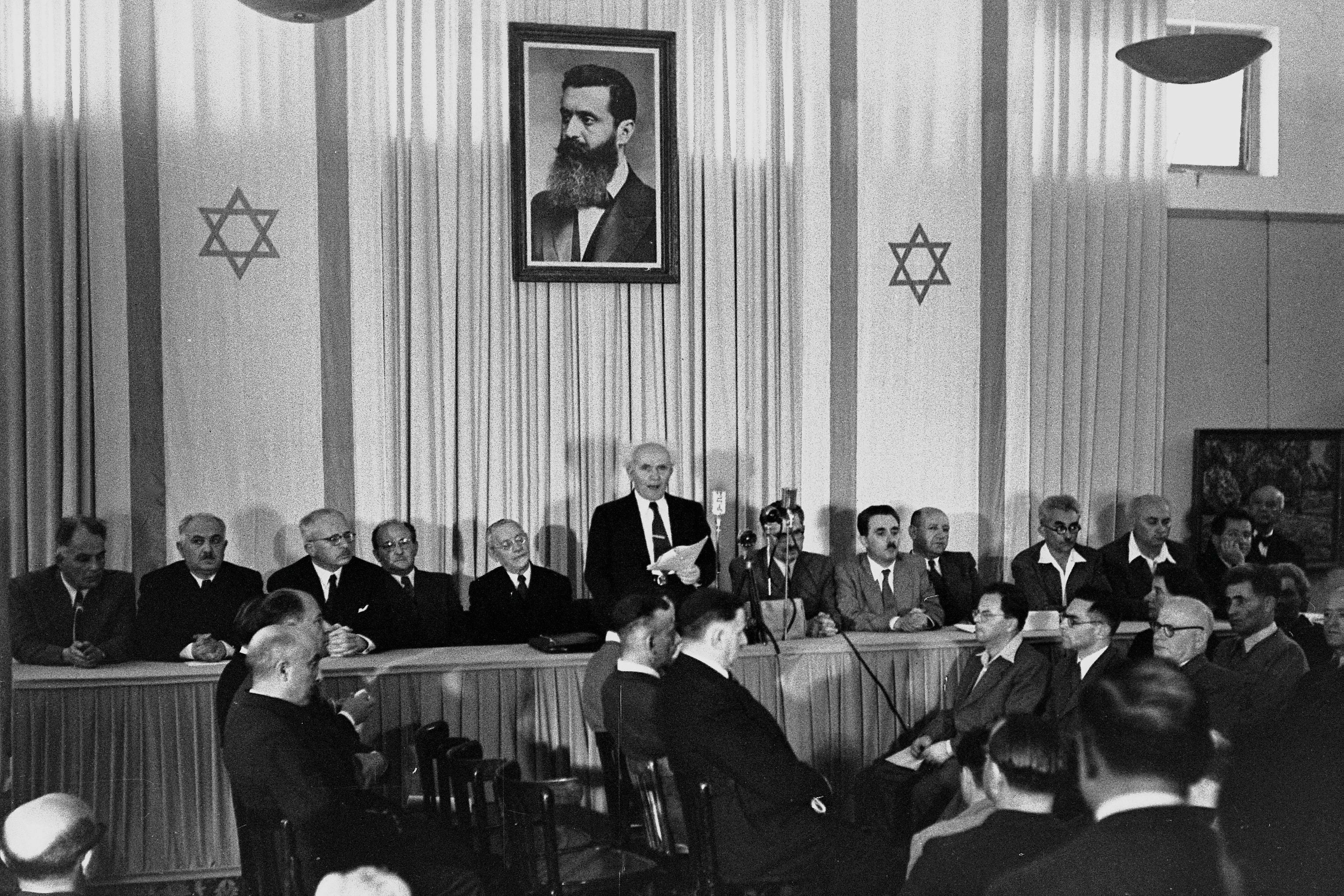 David Ben-Gurion kikiáltja Izrael függetlenségét, 1948. május 14.